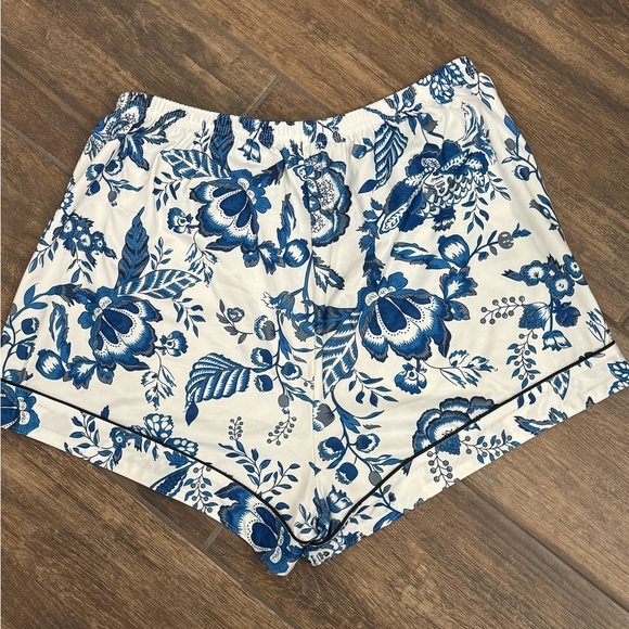 Floral Blue and White Womans Pajama Set - Picture 3 of 4